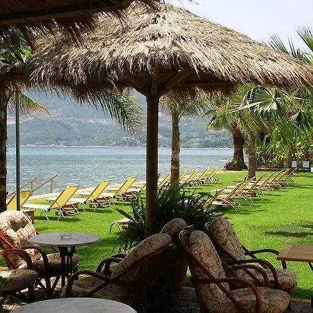 Διαμέρισμα Mouria *