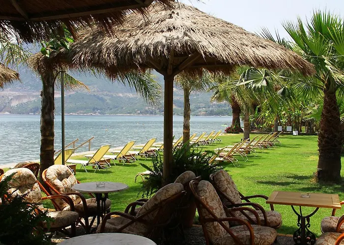 アパート Mouria *